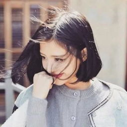 女生头像好看的短发女生头像