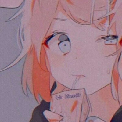 动漫女头就在那一瞬间,所受的委屈随着眼泪流了出来