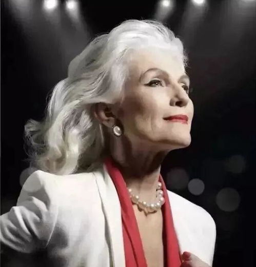 66岁林青霞不畏惧老去,是女人终生美丽的开始