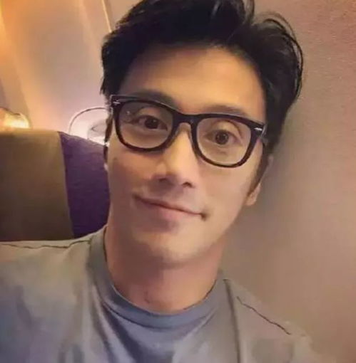 这个比吴尊还帅的男人,50岁竟然像20