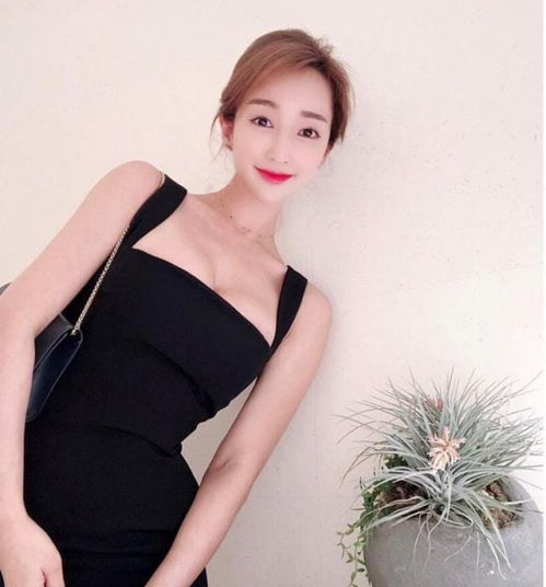 女子坚持练习普拉提5年,实际年龄35岁,外表看起来却像20岁