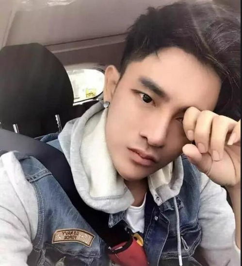 男子因长得太丑找不到工作,狠心整容30多次后,网友想嫁