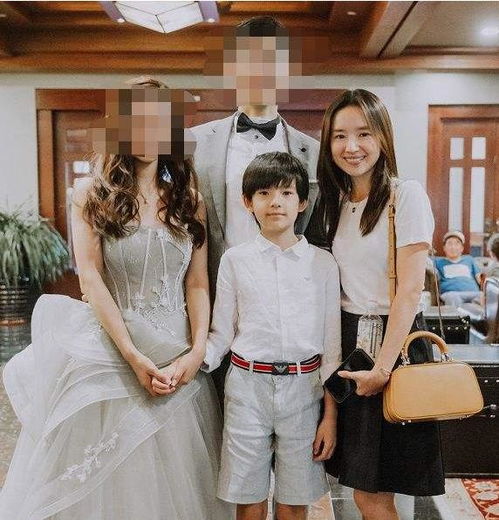 有种高颜值叫董洁的孩子,完美遗传母亲美貌,帅成偶像剧男主