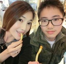 台湾41岁女星逆生长引争议与儿子合影似姐弟恋