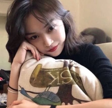 70后沉稳微信头像女人家政