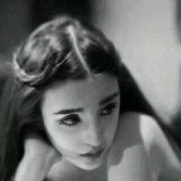 女生黑白qq头像白色简约