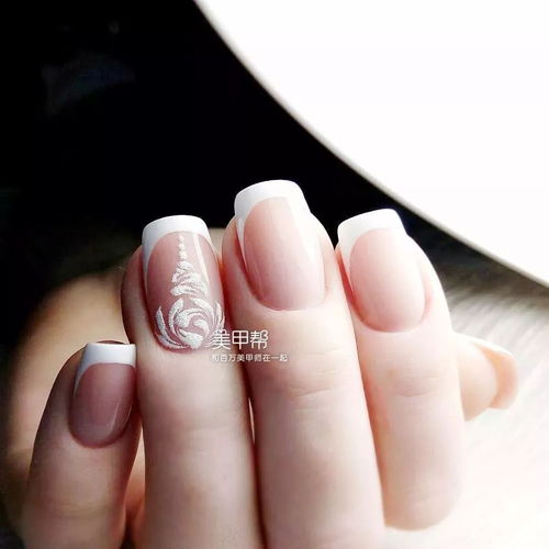 30岁的女人适合做什么美甲