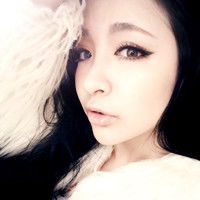 对你的爱越陷越深甜美时尚的自拍女生qq头像