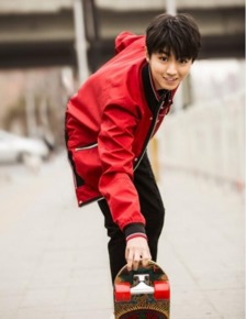 男明星街拍照,tfboys帅气,王凯赵又廷魅力十足
