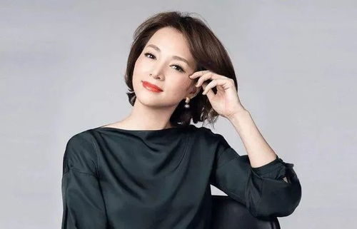 抖音上的假董卿,正被无数的中老年男人爱着