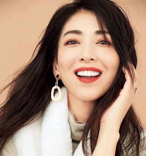 50岁似少女,40岁妈妈与17岁女儿似姐妹,为何日本量产美魔女
