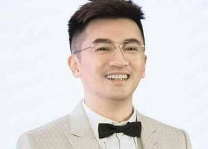 苏有朋练瑜伽被网友恶搞,举报对方后,却因为形象问题再次成笑点