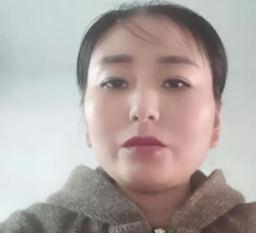 诬陷岳云鹏女子道歉后,岳云鹏心情大好,晒近照称老婆帮他做面膜