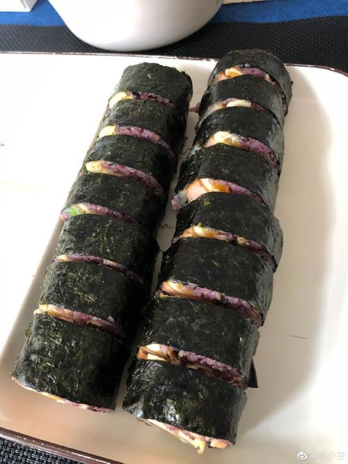 蔡少芬宅家做寿司用料十足