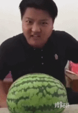 幽默搞笑段子集男友这个睡姿和表情,笑坏个人,哈哈哈