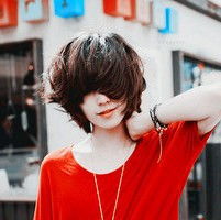 我爱短发女生