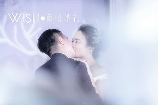 银灰色低调奢华干净简约