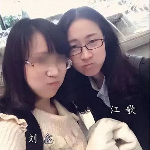7年维权路后,江秋莲直播带货女儿,妈妈终于踏出第一步了