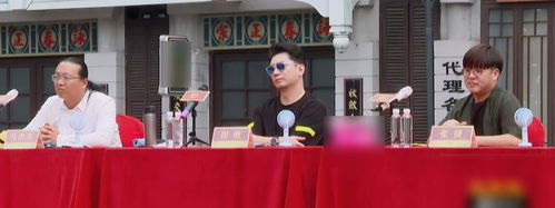 哈哈哈哈哈邓超黄渤大秀舞技,频频出错,评审表情成亮点