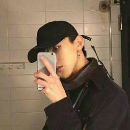 非主流伤感帅气男生微信头像小丑那些回忆会搁浅被掩埋
