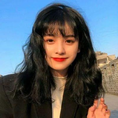 女生头像真正的快乐来自认真生活的你713