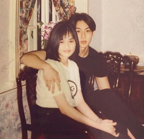 吴尊发声明怒斥谣言,否认曾让妻子提前剖宫产导致生产遇险