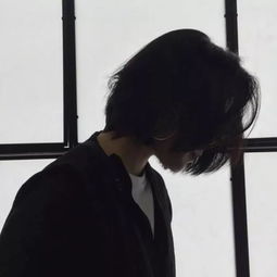 女生头像没有人心疼我