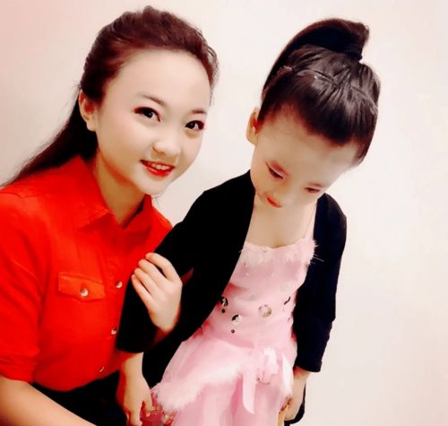 她没有秘密,21岁林妙可再上热搜满是被妈妈支配的恐惧