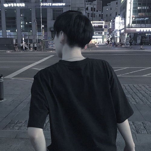 gif头像换的好,妹纸小哥和你跑
