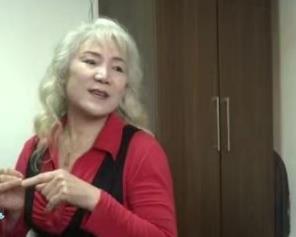 65岁大爷想再婚我退休金3500元,就想找个年轻漂亮有房子的女人