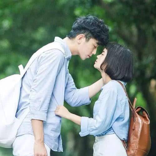 有的人会和爱的人错过,无非是追求时没用对方法