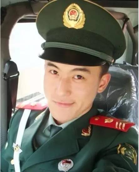 他肌肉不大,却帅过彭于晏暖过吴彦祖他才是中国4亿少女都无法拒绝的男人