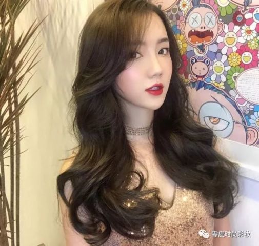 30岁女人如何装嫩这四款发型百搭减龄,不仅显年轻还可爱有气质