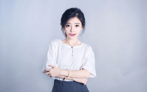 搞笑gif段子编辑只见过扫帚可以这样玩,没想到铁锹也可以
