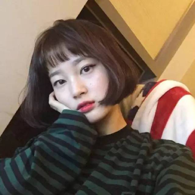 发尾加道内扣更时髦2017年女生短发内扣发型图片