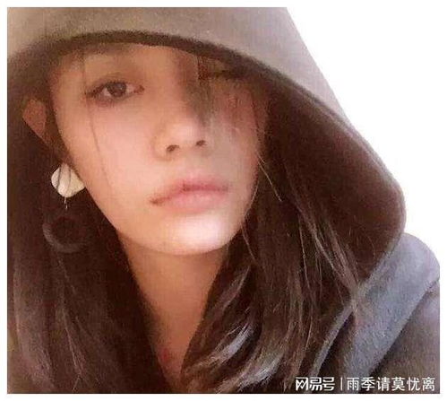 35岁葛荟婕晒照秀身材18岁为汪峰生女,分手16年后显落魄