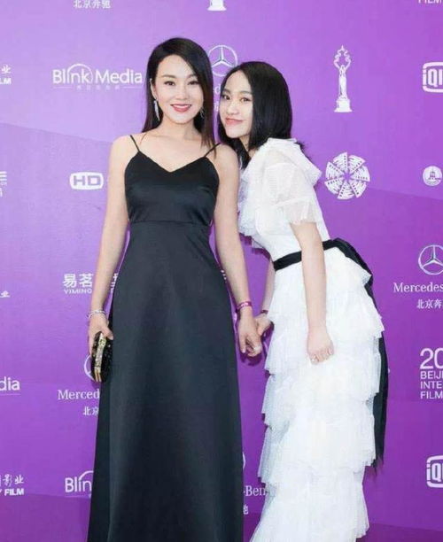 49岁闫妮暴瘦30斤,帮女儿减肥20斤,公布不绝食方法,网友收藏