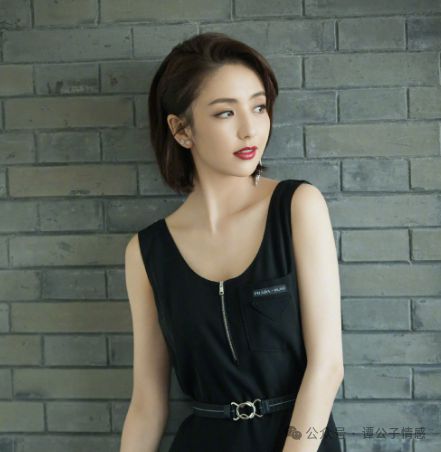 41岁佟丽娅和陈思诚复合了离婚不分家,这个心机女人不一般