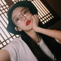 qq头像女生带眼镜霸气戴眼镜霸气十足的qq女头