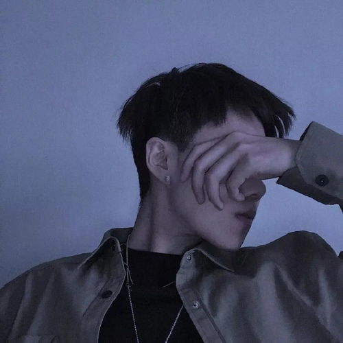 悲伤头像男生孤独小丑