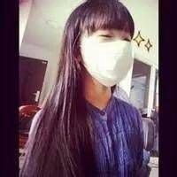 被灯缠绕着的女生头像微信头像图片大全