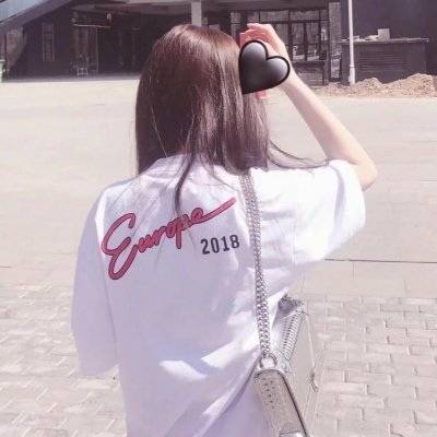 个性网女生头像卡通背影