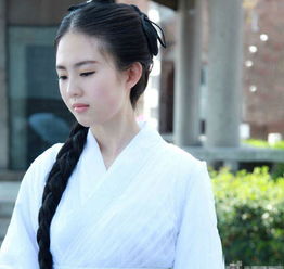美少女cos小龙女清纯可人多角度神似刘亦菲