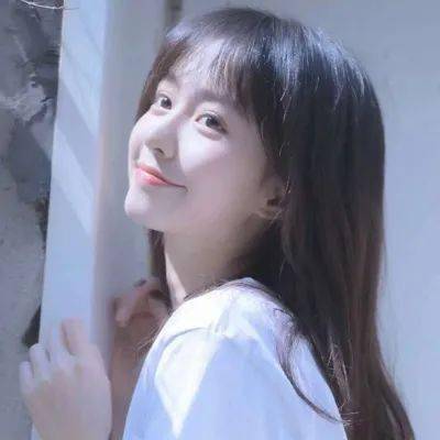 会动的头像闪动女生
