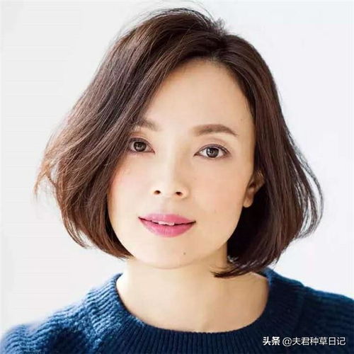 到了40岁的家庭妇女,有白发的剪这3种发型,时髦减龄又气质