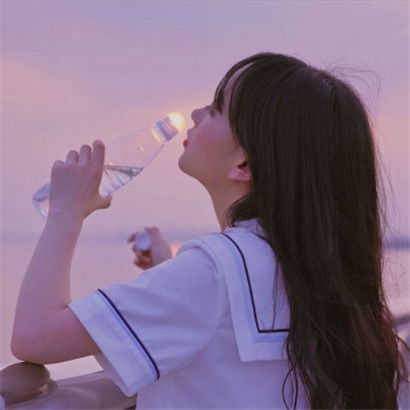 女生海边头像侧面图片,唯美清新太美丽了