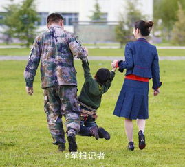 兵哥哥过情人节弹壳摆出心