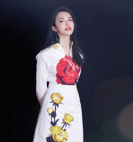 掌握时尚穿搭有多重要,看姚晨一路走来,如何变成时尚潮人