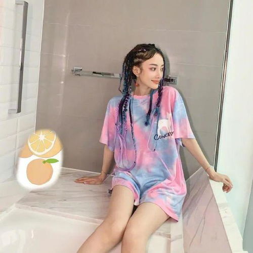 李小璐状态太好了吧少女t恤配帆布鞋走机场,看着像二十岁
