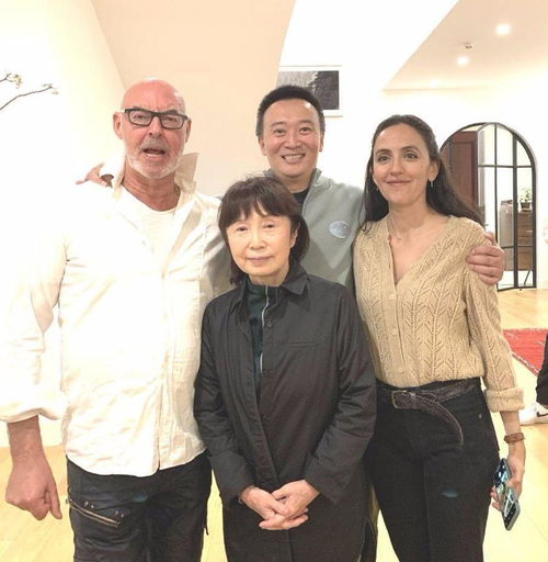 刘烨老婆素颜蜡黄,脖子以上都有了明显皱纹,才40岁也老太快了